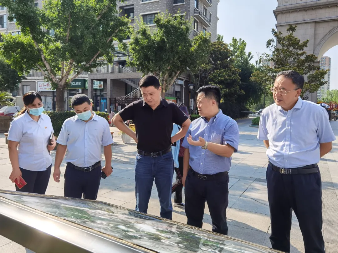 hjc黄金城物业考察组到山东康都物业华黎花园项目参观考察